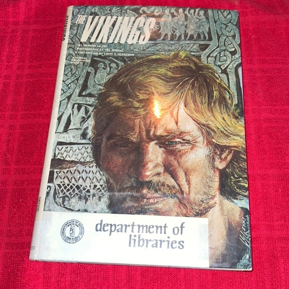 The Vikings vintage book read description and look at pictures before purchasing - Picture 1 of 8